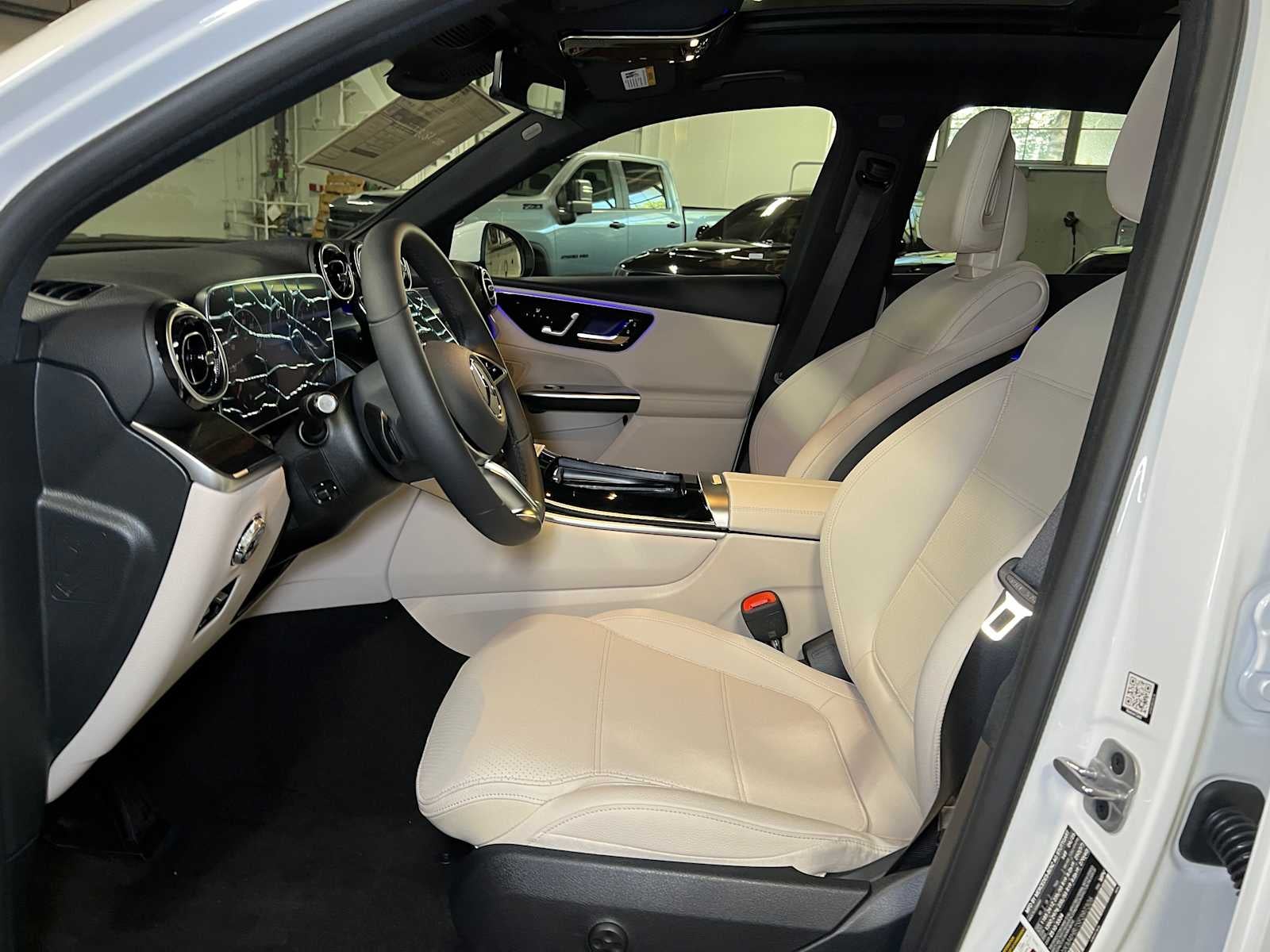 2025 Mercedes-Benz GLC GLC 300