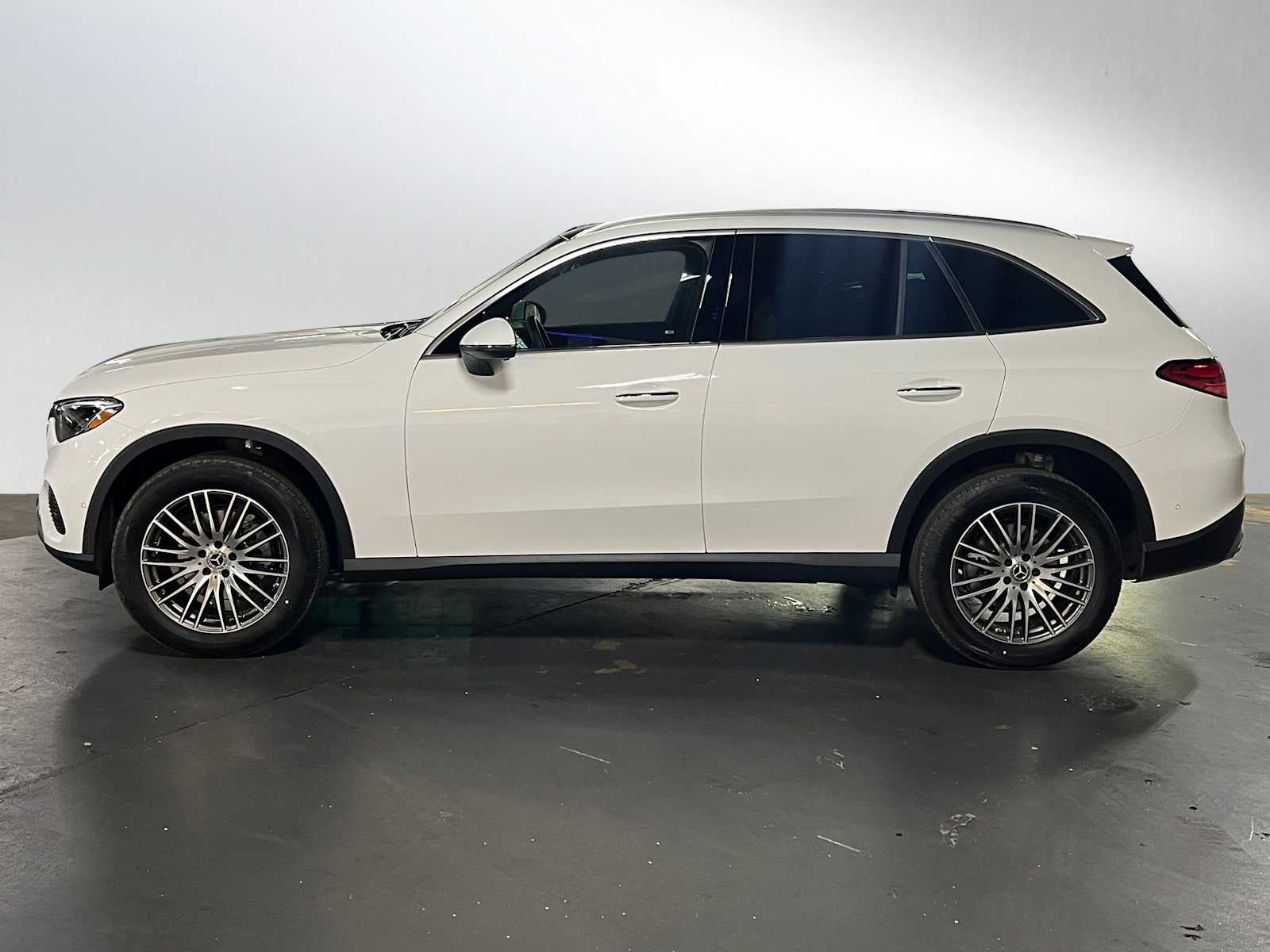 2025 Mercedes-Benz GLC GLC 300