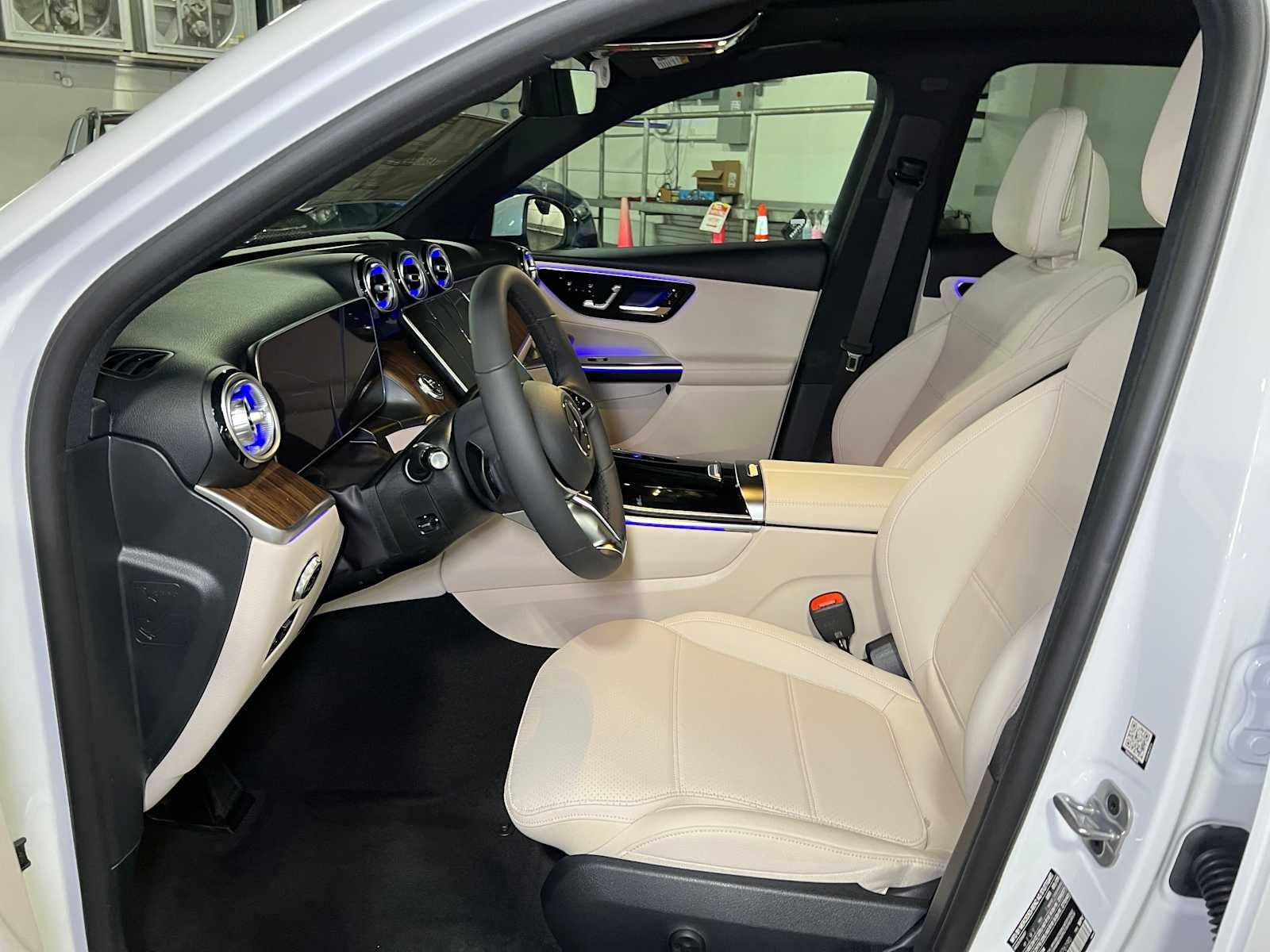 2025 Mercedes-Benz GLC 300 4MATIC® SUV