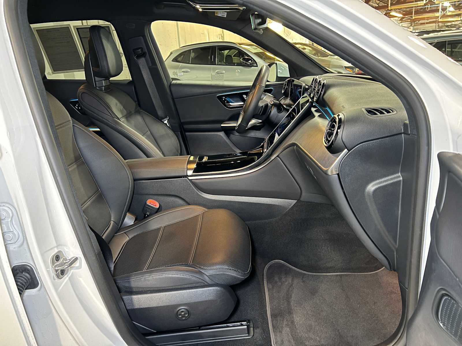 2025 Mercedes-Benz GLC GLC 300