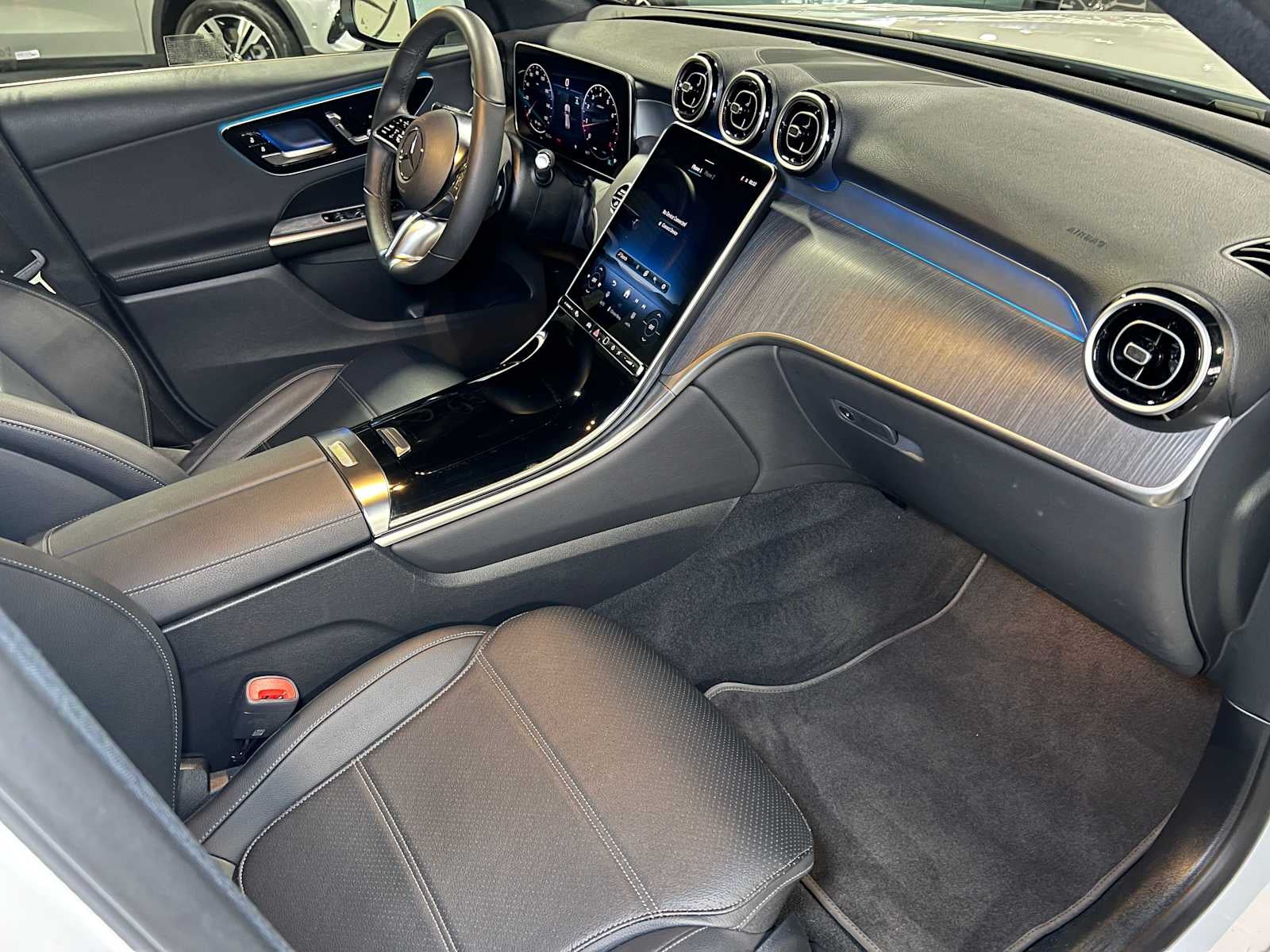 2025 Mercedes-Benz GLC GLC 300