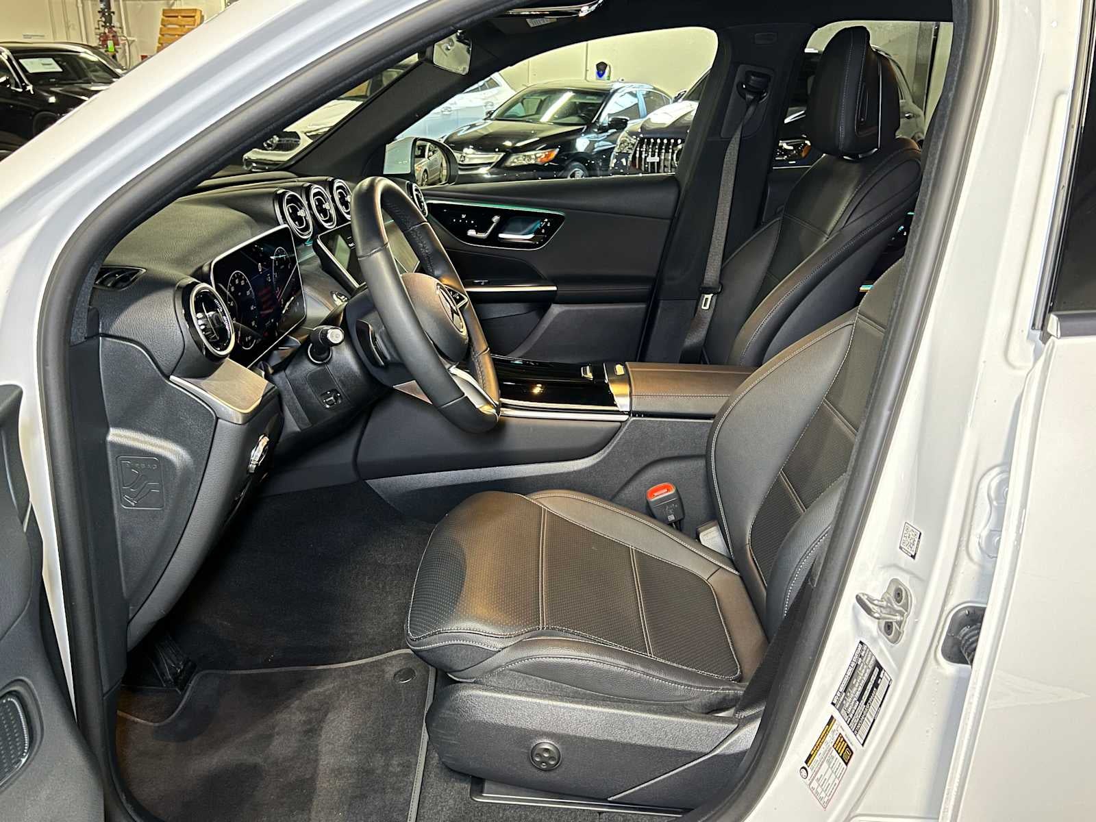 2025 Mercedes-Benz GLC GLC 300