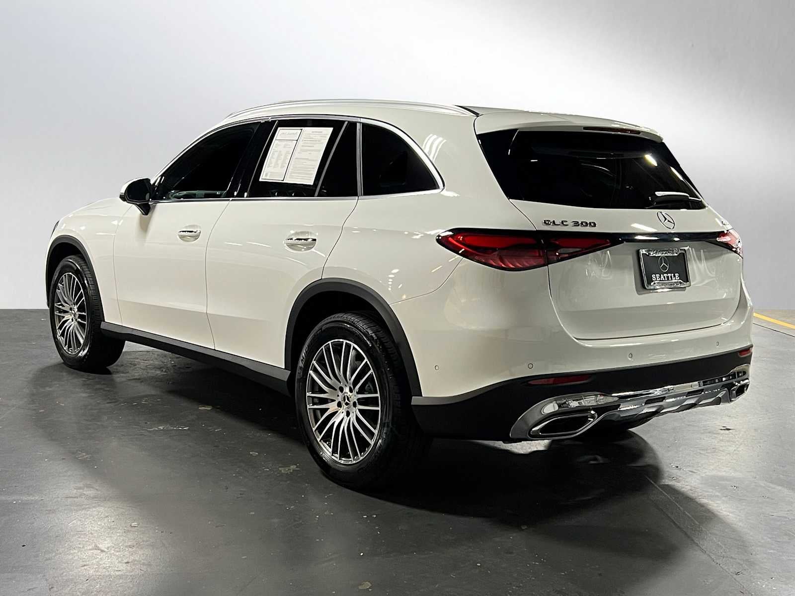 2025 Mercedes-Benz GLC GLC 300