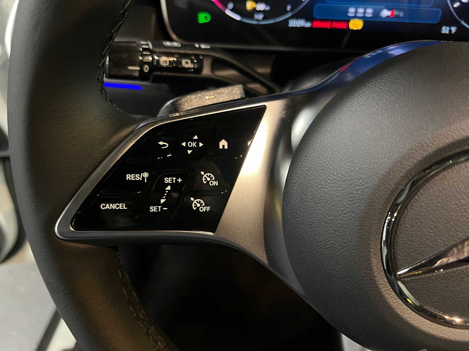 2025 Mercedes-Benz GLC 300 4MATIC® SUV