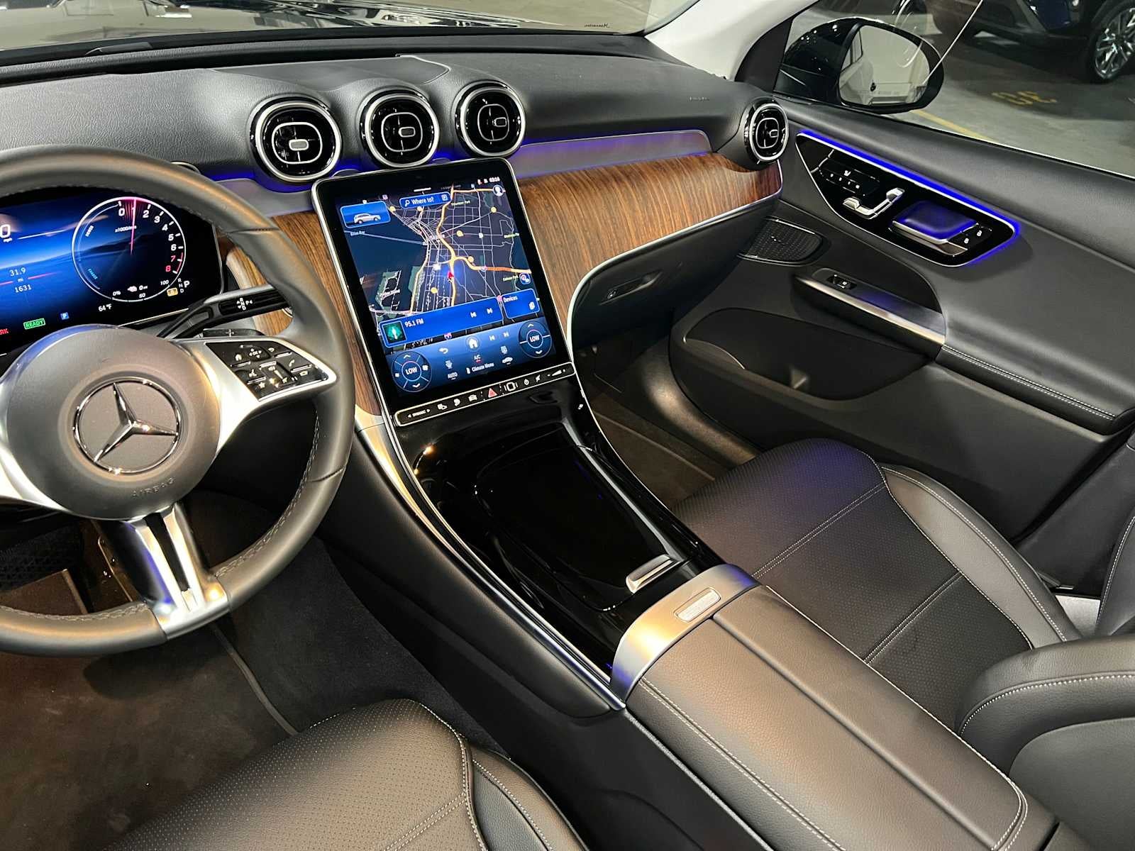 2025 Mercedes-Benz GLC 350e 4MATIC® SUV