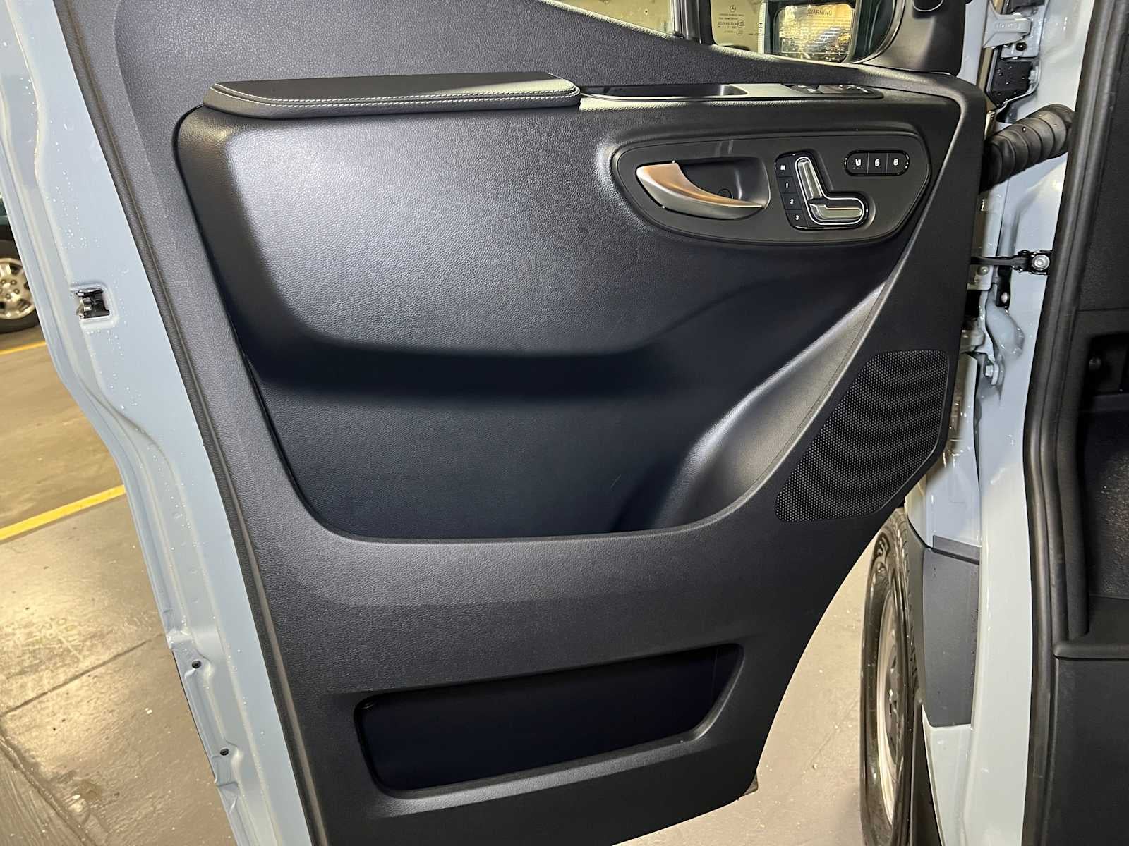 2026 Mercedes-Benz Sprinter 2500 Standard Roof I4 Diesel HO 144" AWD