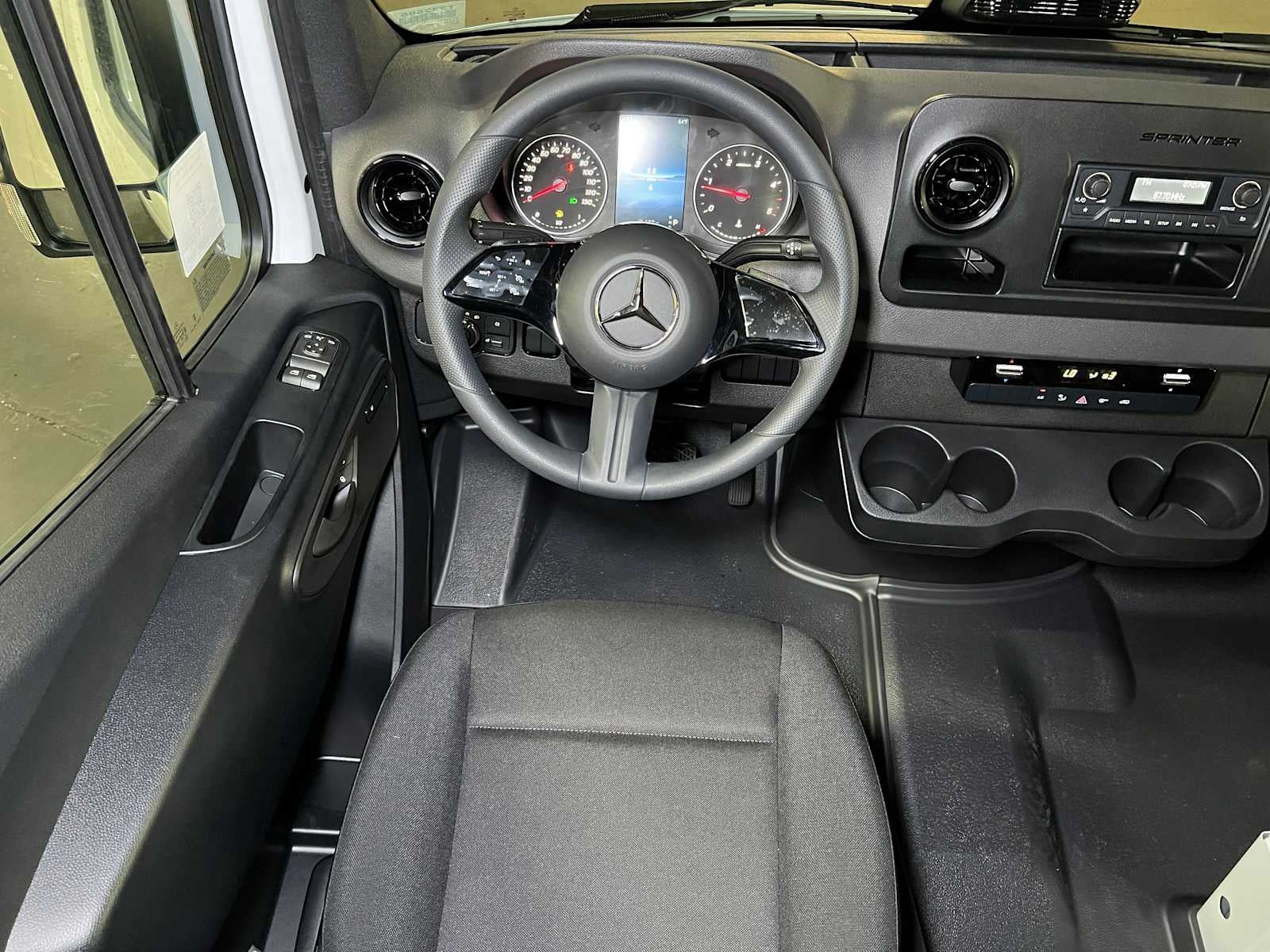 2025 Mercedes-Benz Sprinter 2500 Standard Roof I4 Diesel 144" RWD