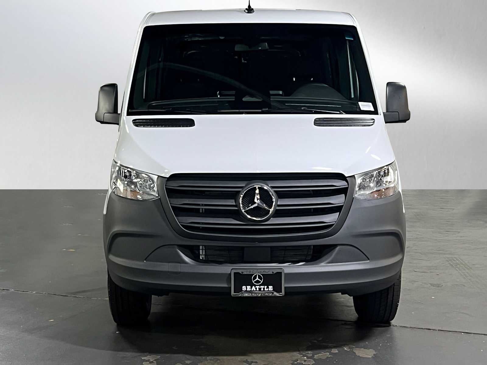 2025 Mercedes-Benz Sprinter 2500 Standard Roof I4 Diesel 144" RWD