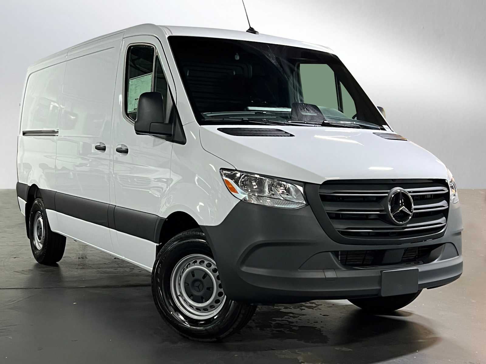 2025 Mercedes-Benz Sprinter 2500 Standard Roof I4 Diesel 144" RWD