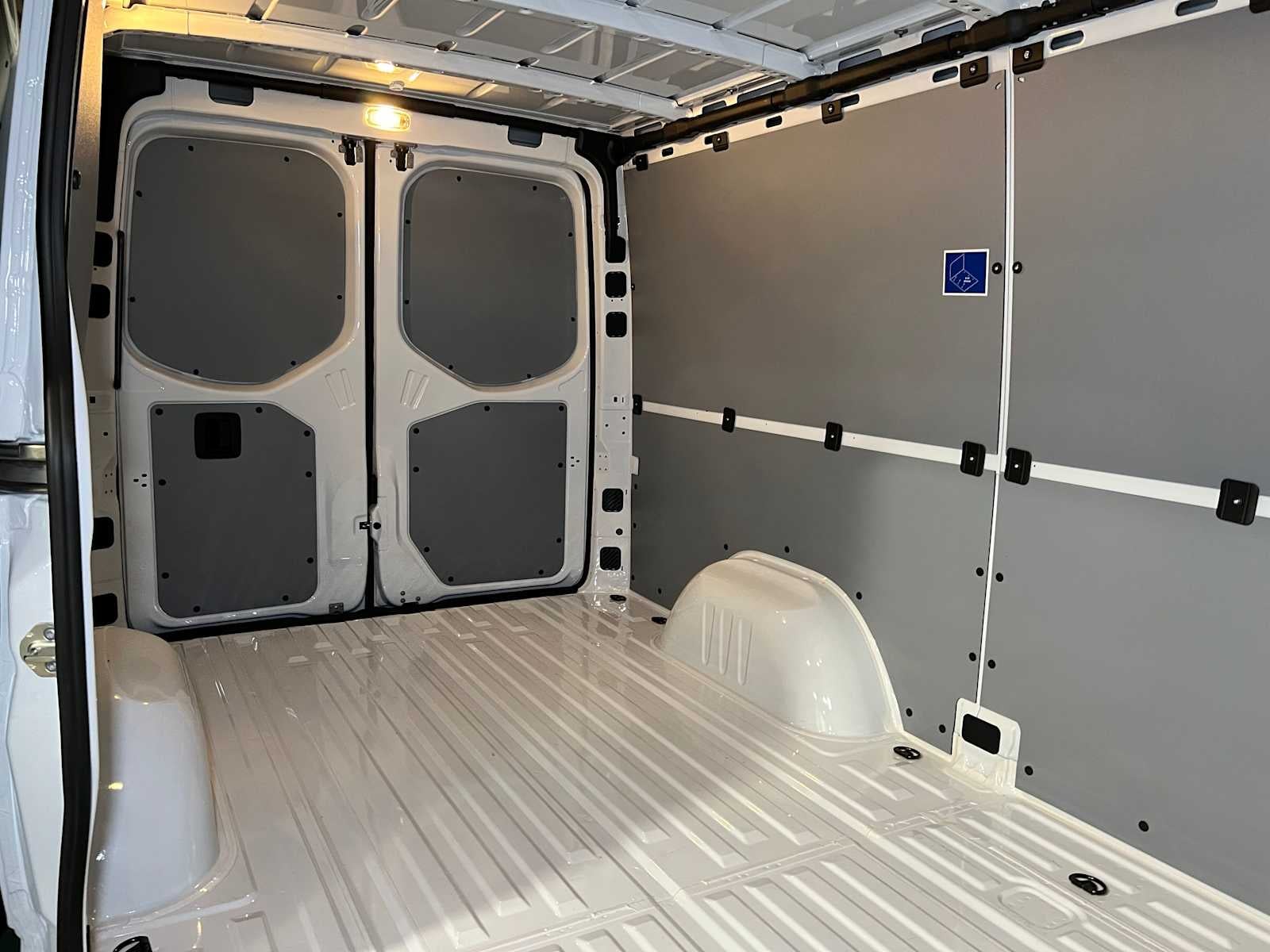 2025 Mercedes-Benz Sprinter 2500 Standard Roof I4 Diesel 144" RWD