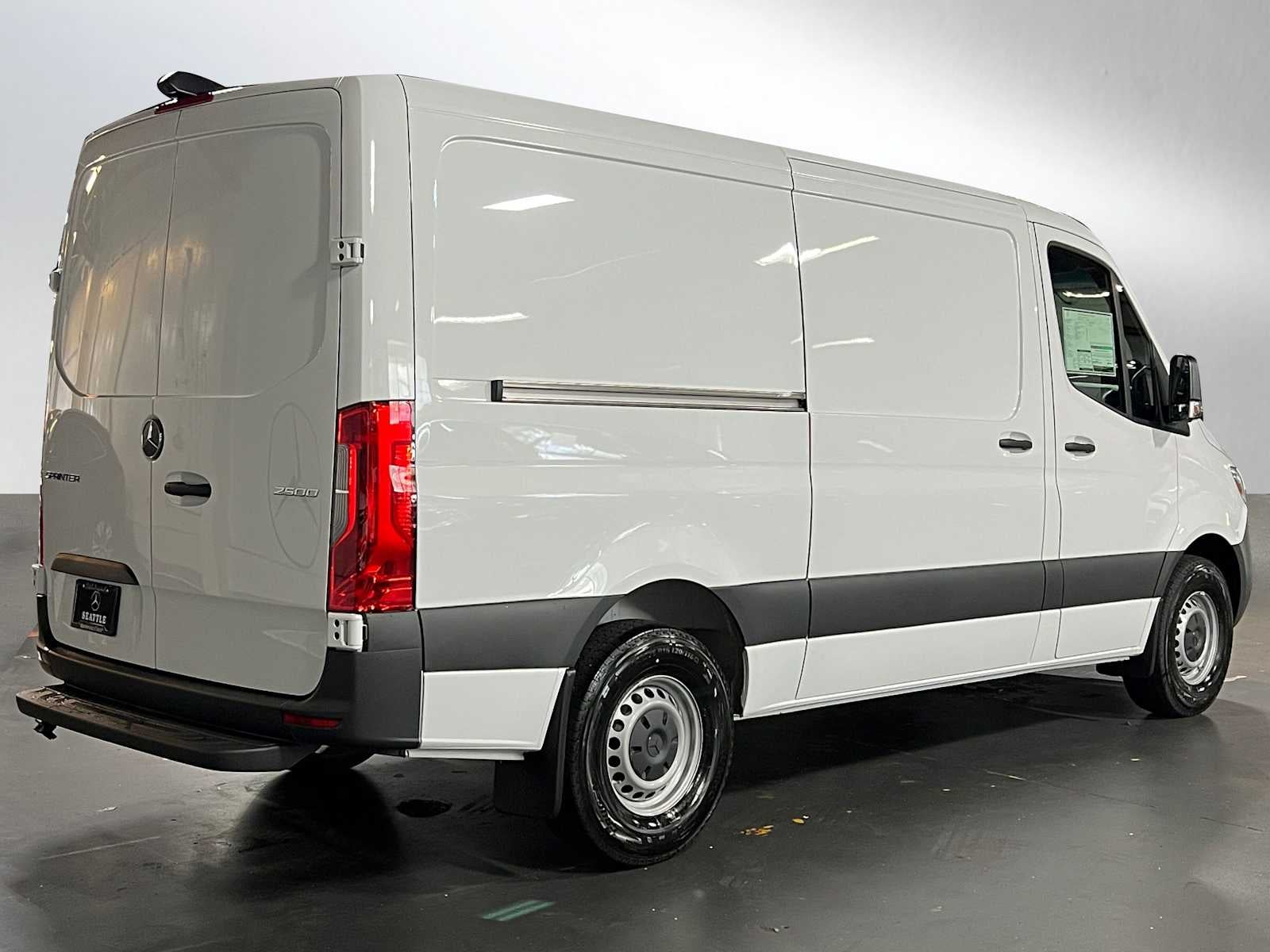 2025 Mercedes-Benz Sprinter 2500 Standard Roof I4 Diesel 144" RWD