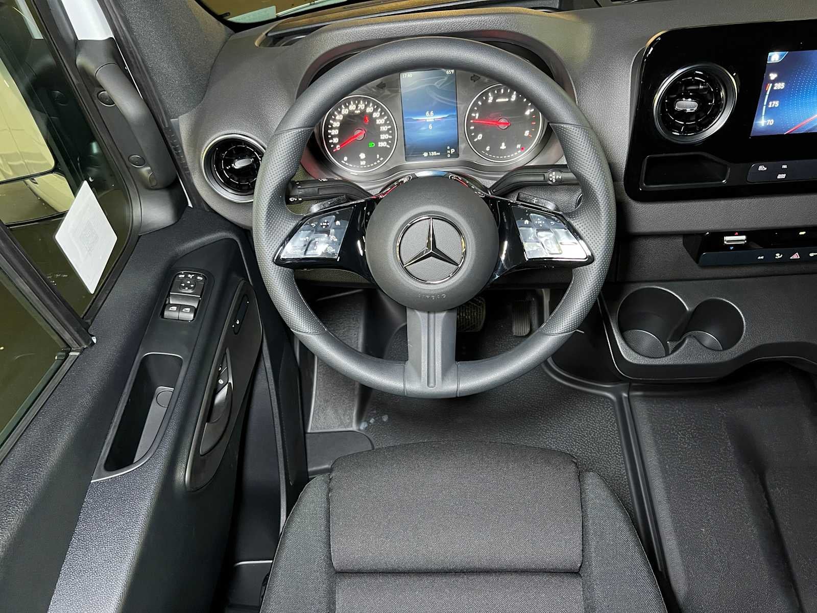 2025 Mercedes-Benz Sprinter 2500 Standard Roof I4 Diesel 144" RWD