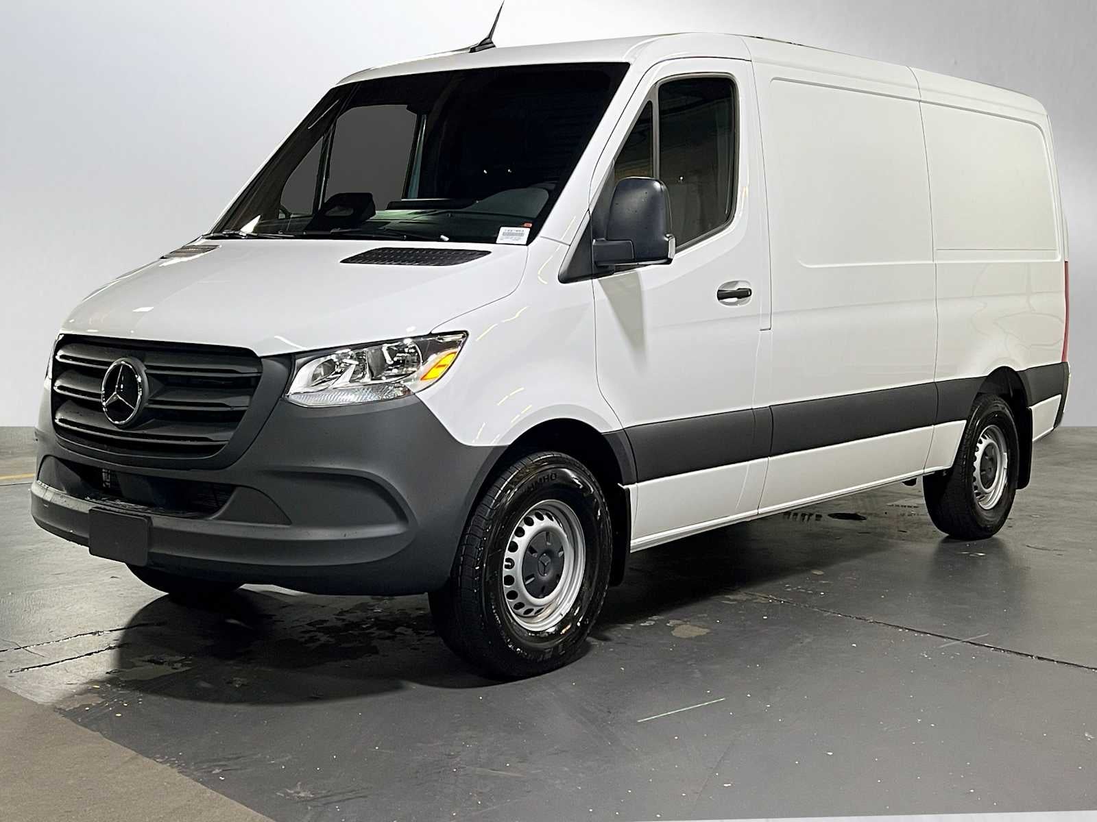 2025 Mercedes-Benz Sprinter 2500 Standard Roof I4 Diesel 144" RWD