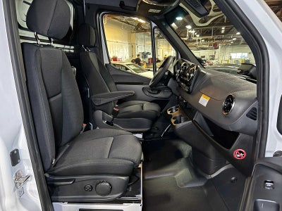 2025 Mercedes-Benz Sprinter 2500 Standard Roof I4 Diesel 144" RWD