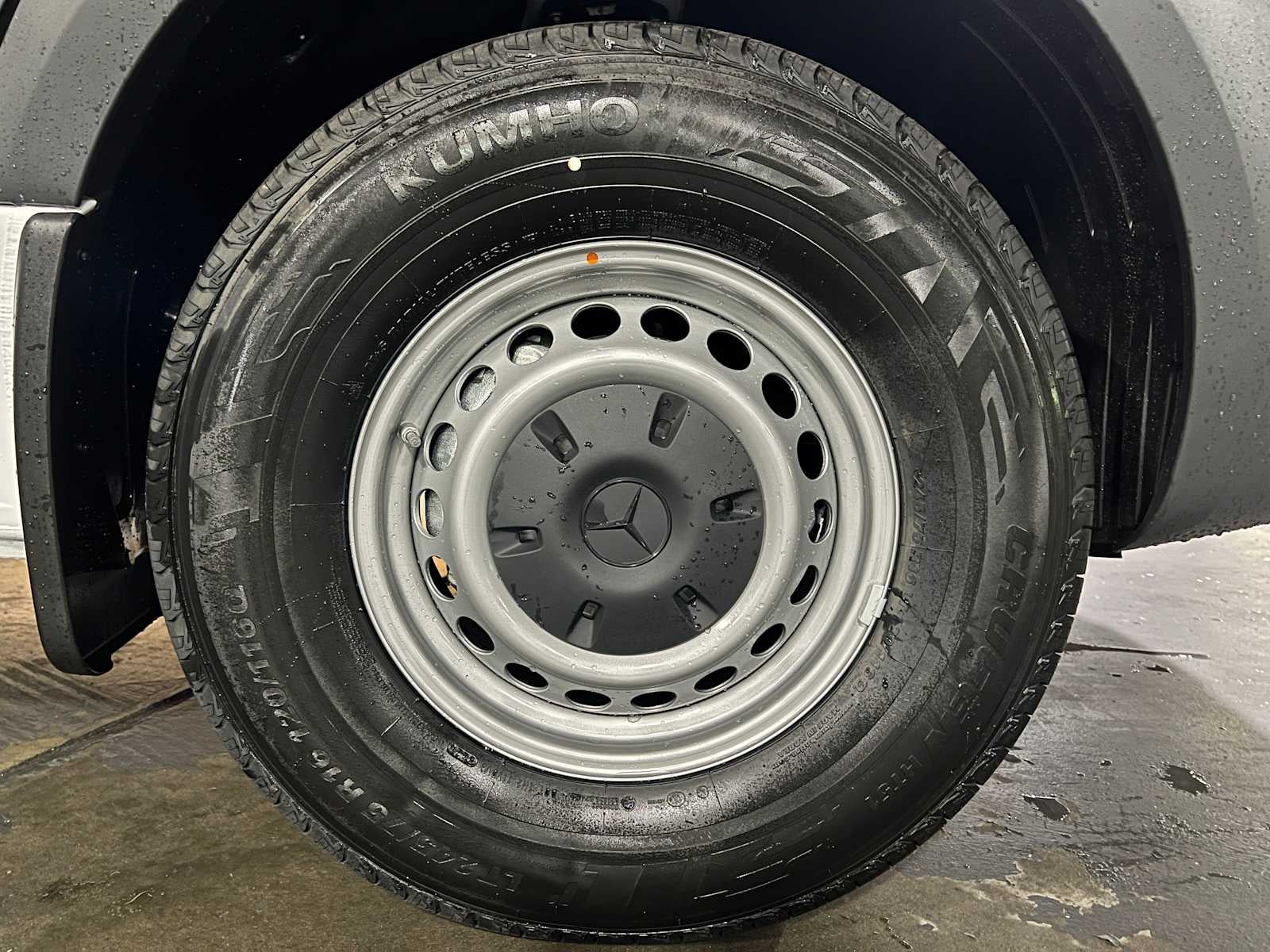 2025 Mercedes-Benz Sprinter 2500 Standard Roof I4 Diesel 144" RWD