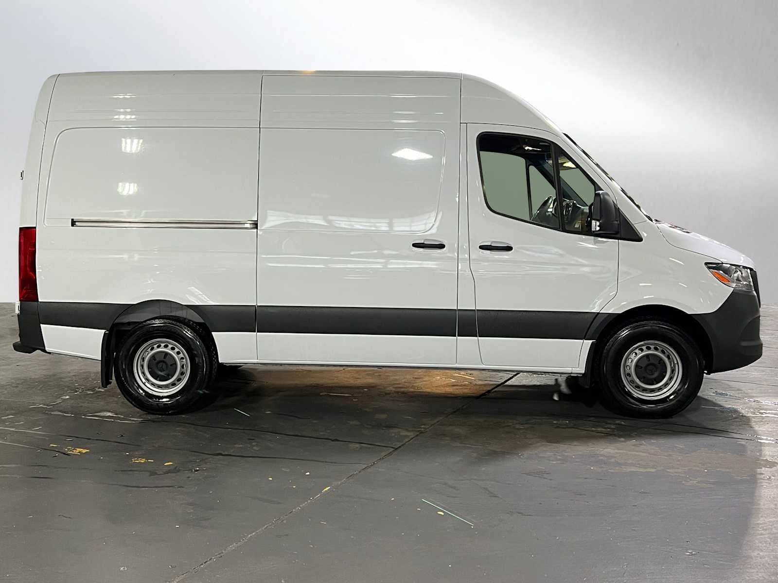 2025 Mercedes-Benz Sprinter 2500 Standard Roof I4 Diesel 144" RWD