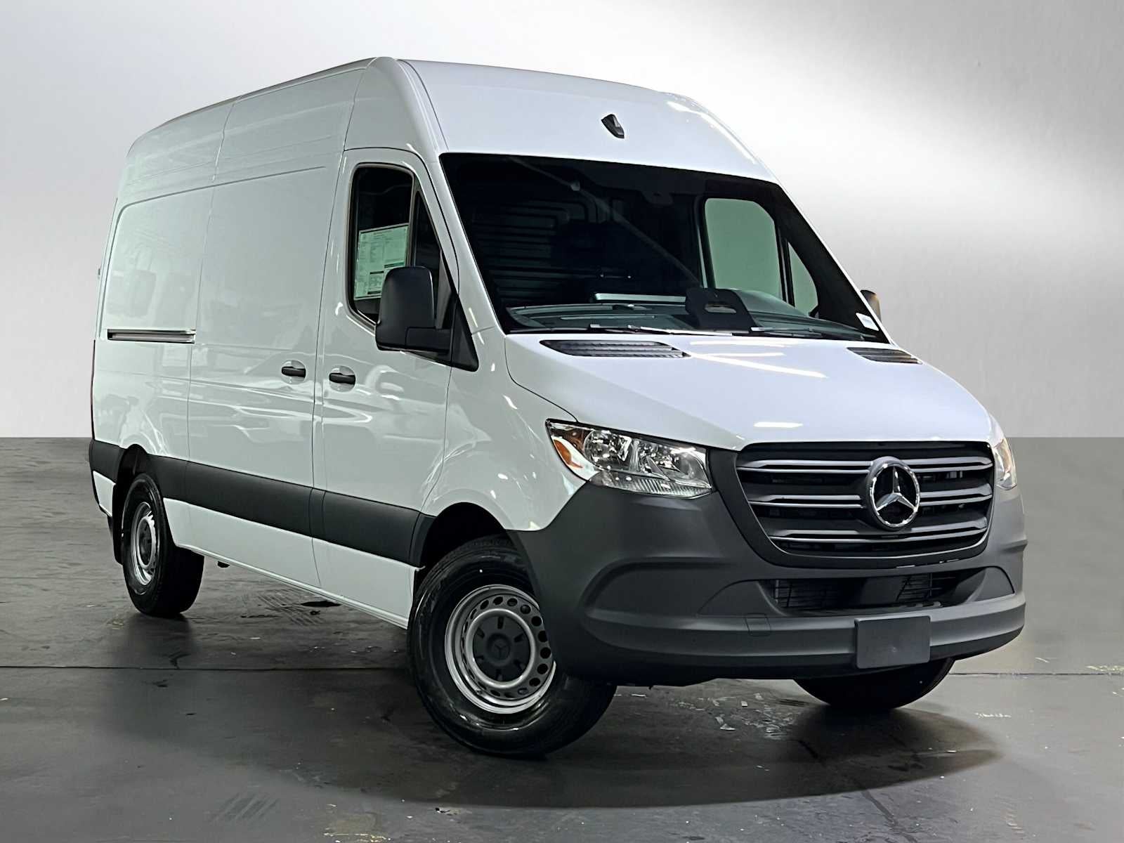 2025 Mercedes-Benz Sprinter 2500 Standard Roof I4 Diesel 144" RWD