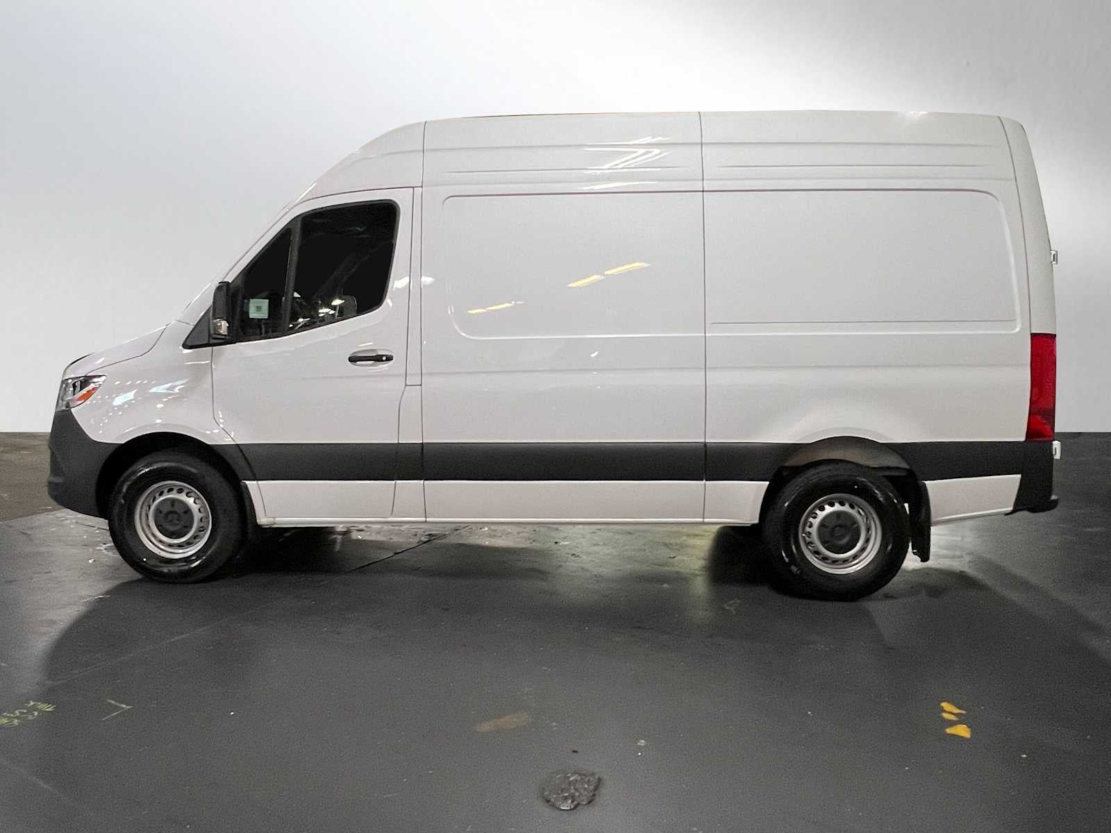 2025 Mercedes-Benz Sprinter 2500 Standard Roof I4 Diesel 144" RWD