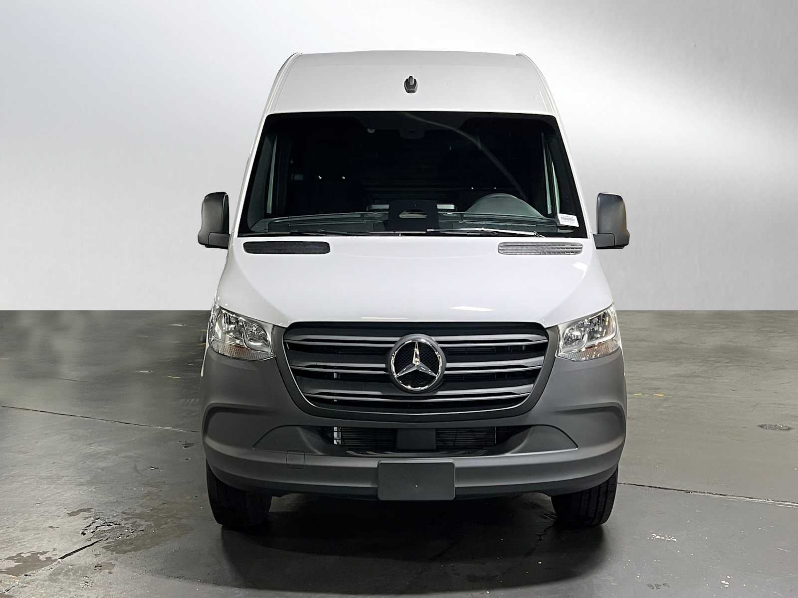 2025 Mercedes-Benz Sprinter 2500 Standard Roof I4 Diesel 144" RWD