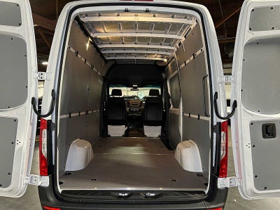 2025 Mercedes-Benz Sprinter 2500 Standard Roof I4 Diesel 144" RWD