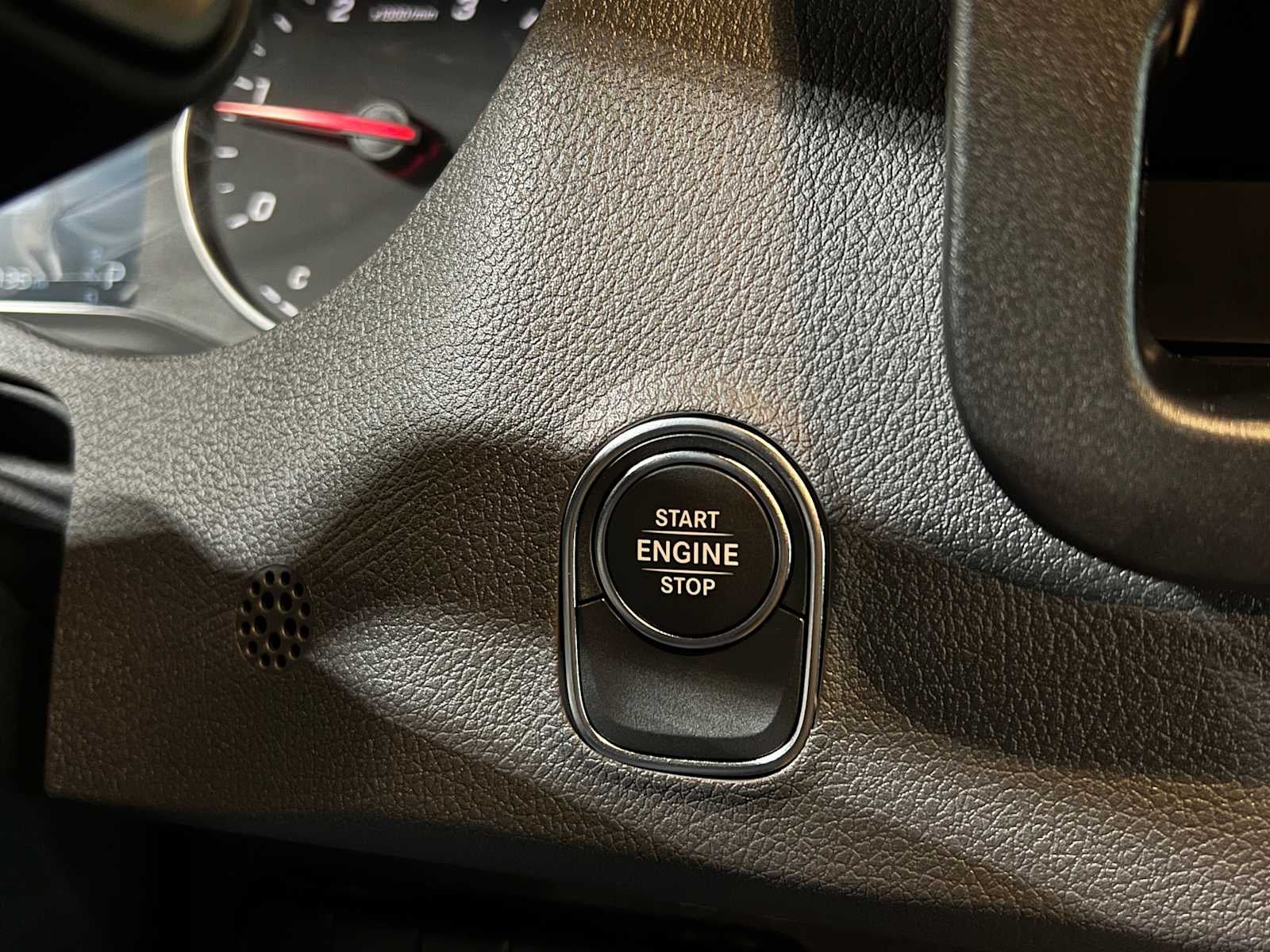 2025 Mercedes-Benz Sprinter 2500 Standard Roof I4 Diesel 144" RWD