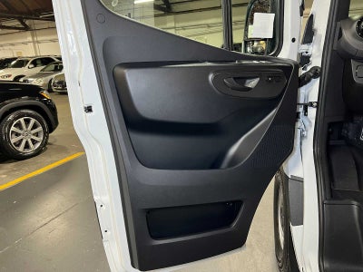 2025 Mercedes-Benz Sprinter 2500 Standard Roof I4 Diesel 144" RWD