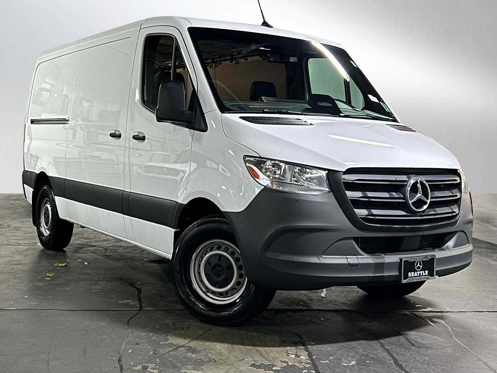 2025 Mercedes-Benz Sprinter 2500 Standard Roof I4 Diesel HO 144" RWD