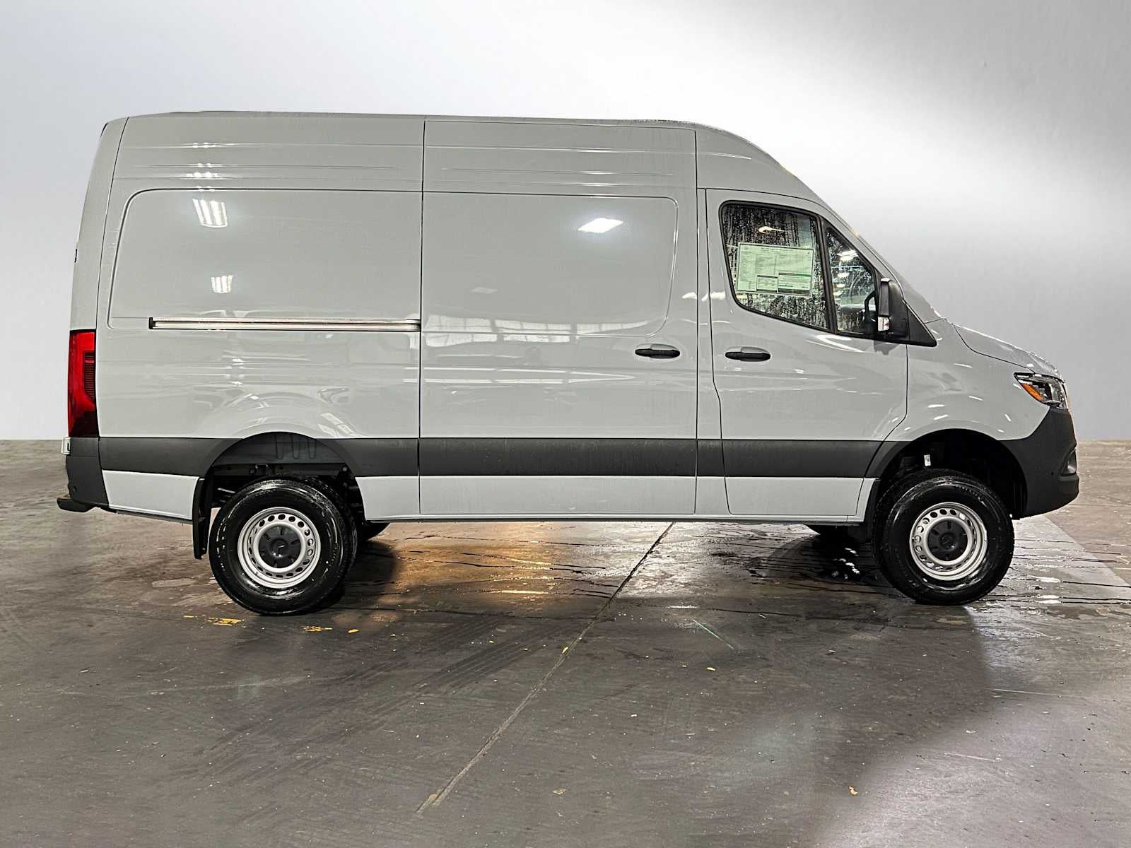 2026 Mercedes-Benz Sprinter 2500 Standard Roof I4 Diesel HO 144" AWD