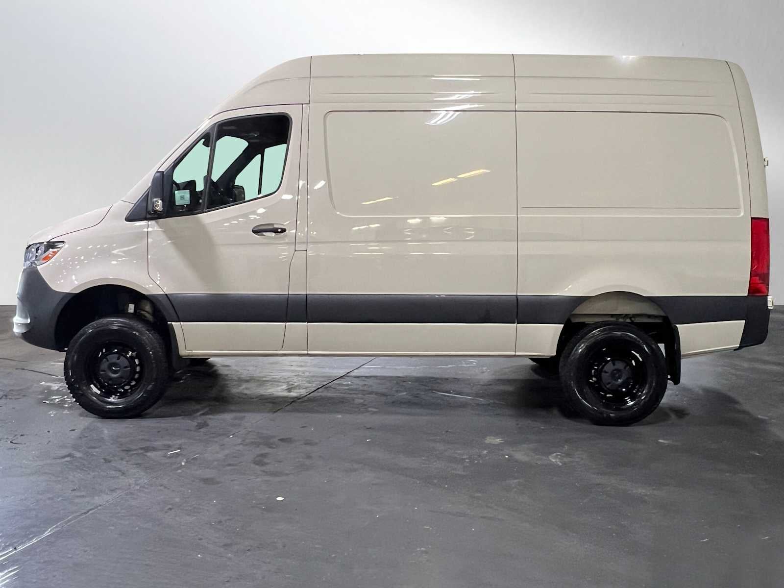 2025 Mercedes-Benz Sprinter 2500 Standard Roof I4 Diesel HO 144" AWD