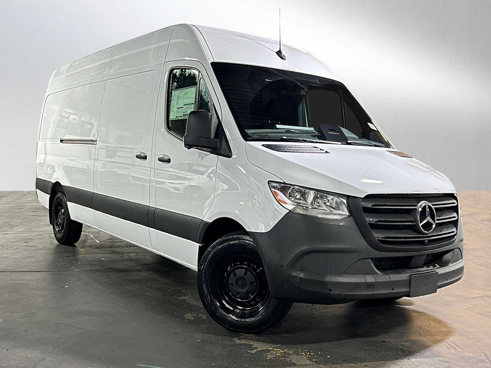 2026 Mercedes-Benz Sprinter 2500 High Roof I4 Diesel HO 170" RWD
