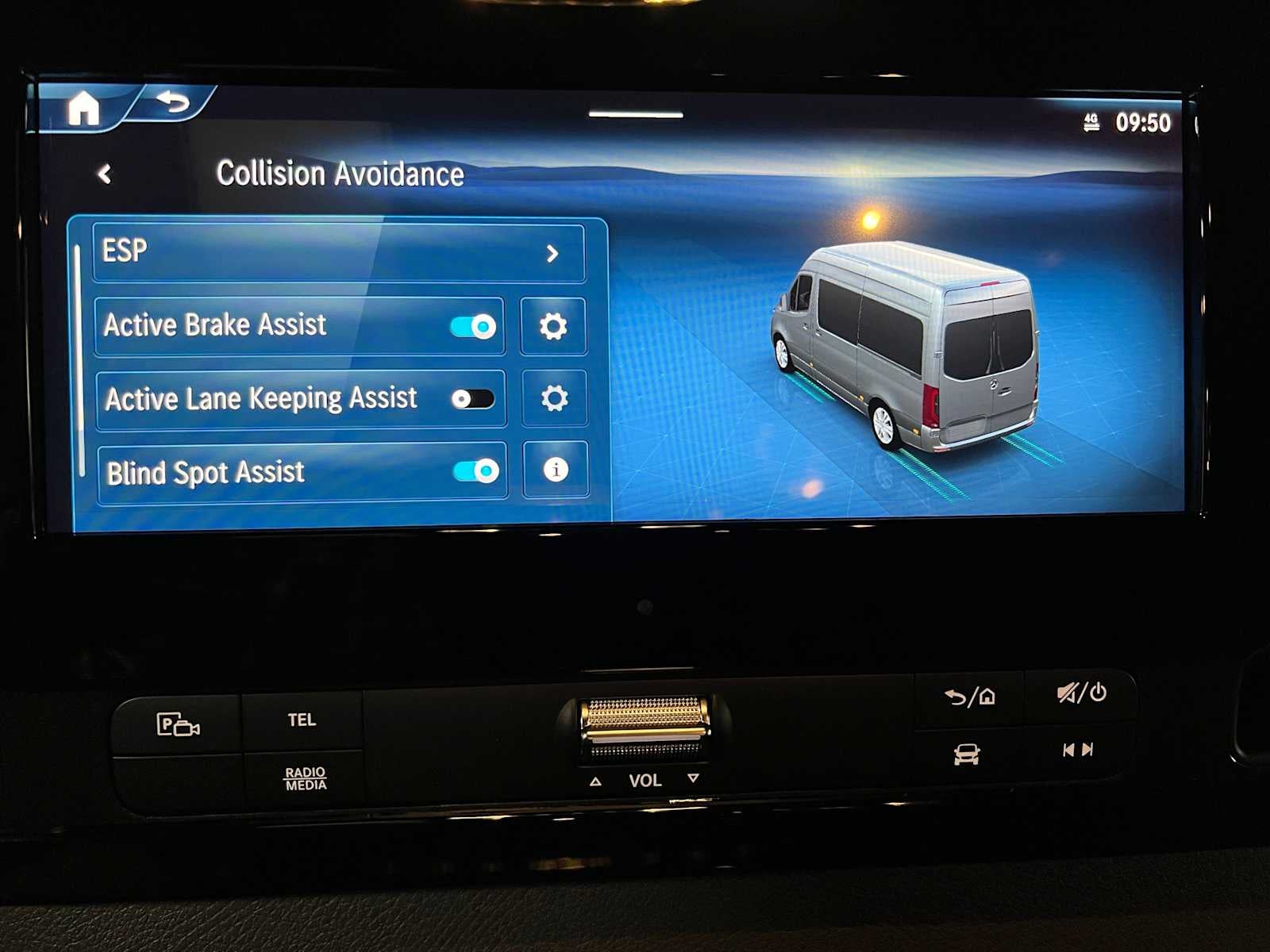 2026 Mercedes-Benz Sprinter 2500 High Roof I4 Diesel HO 170" AWD