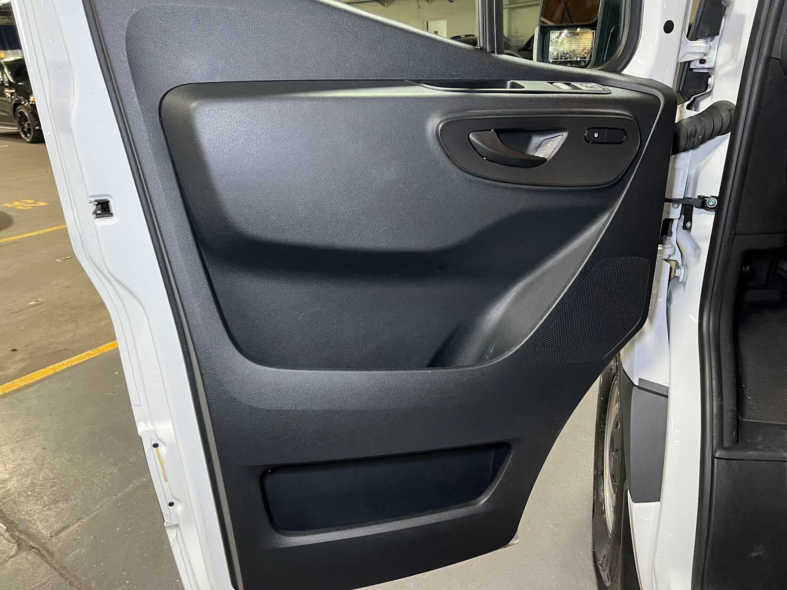 2024 Mercedes-Benz Sprinter 2500 Standard Roof I4 Diesel 144" RWD