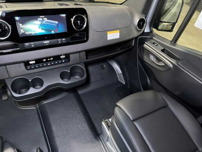 2025 Mercedes-Benz Sprinter 2500 Standard Roof I4 Diesel HO 144" RWD
