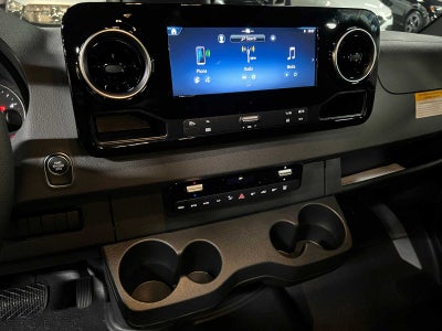 2025 Mercedes-Benz Sprinter 2500 Standard Roof I4 Diesel HO 144" RWD