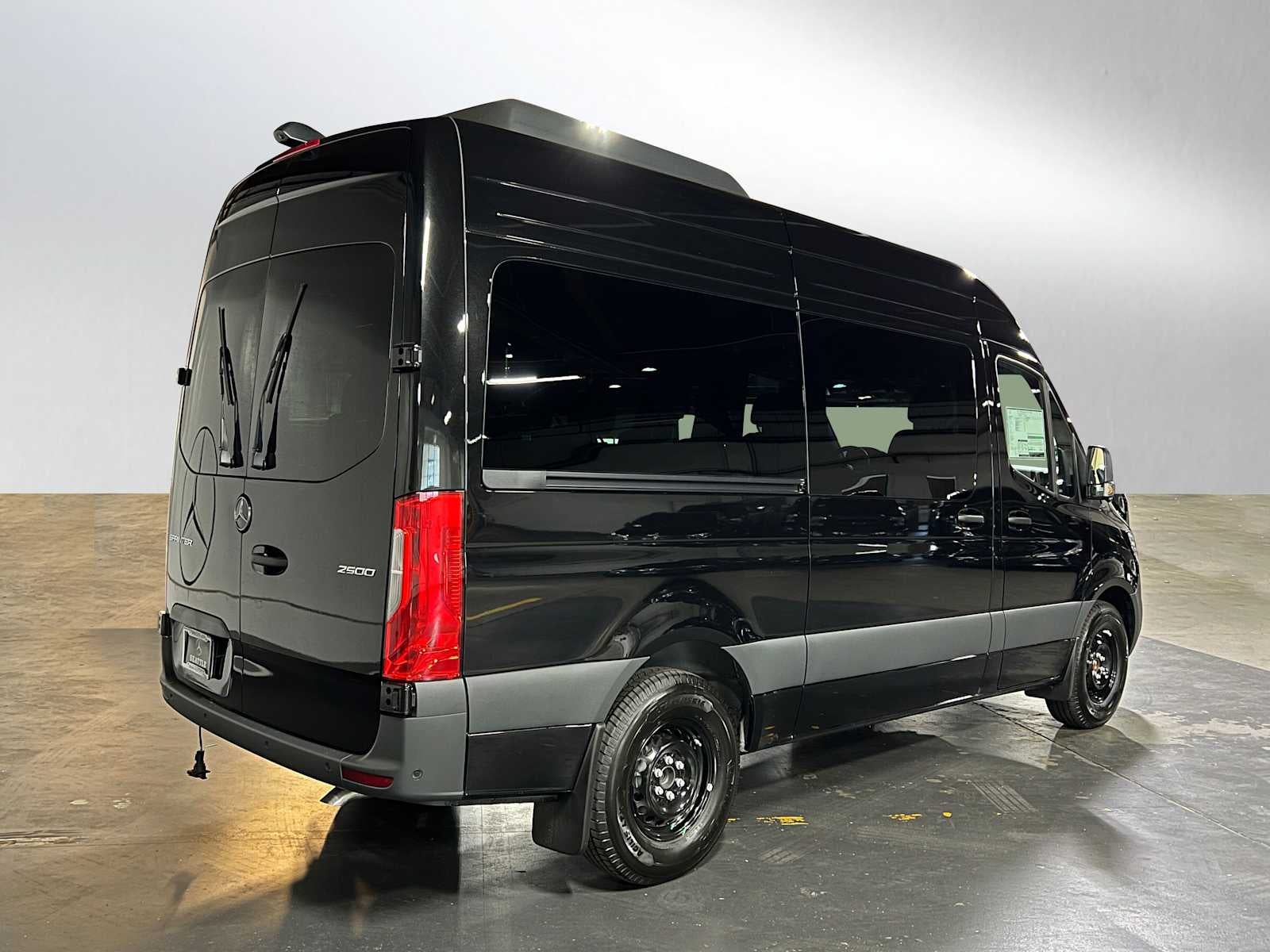 2025 Mercedes-Benz Sprinter 2500 Standard Roof I4 Diesel HO 144" RWD