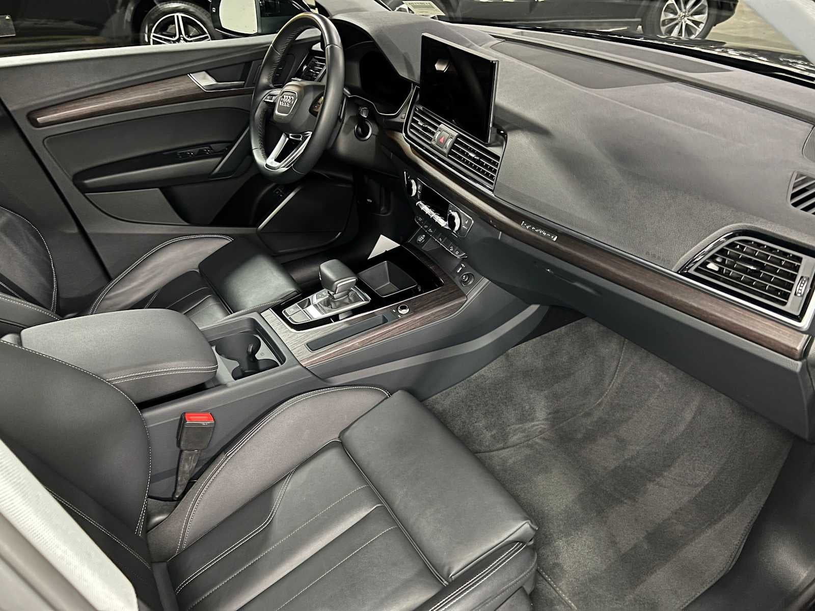 2024 Audi Q5 S line Premium