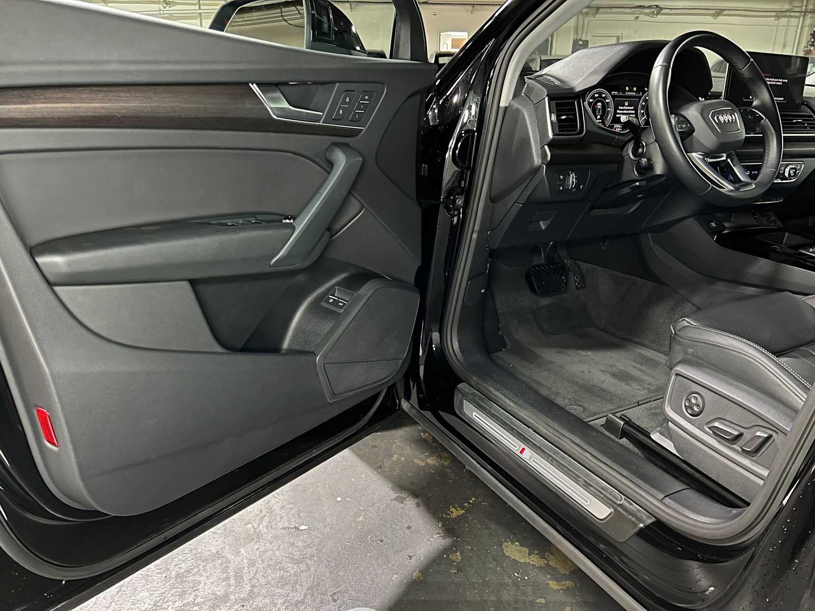 2024 Audi Q5 S line Premium
