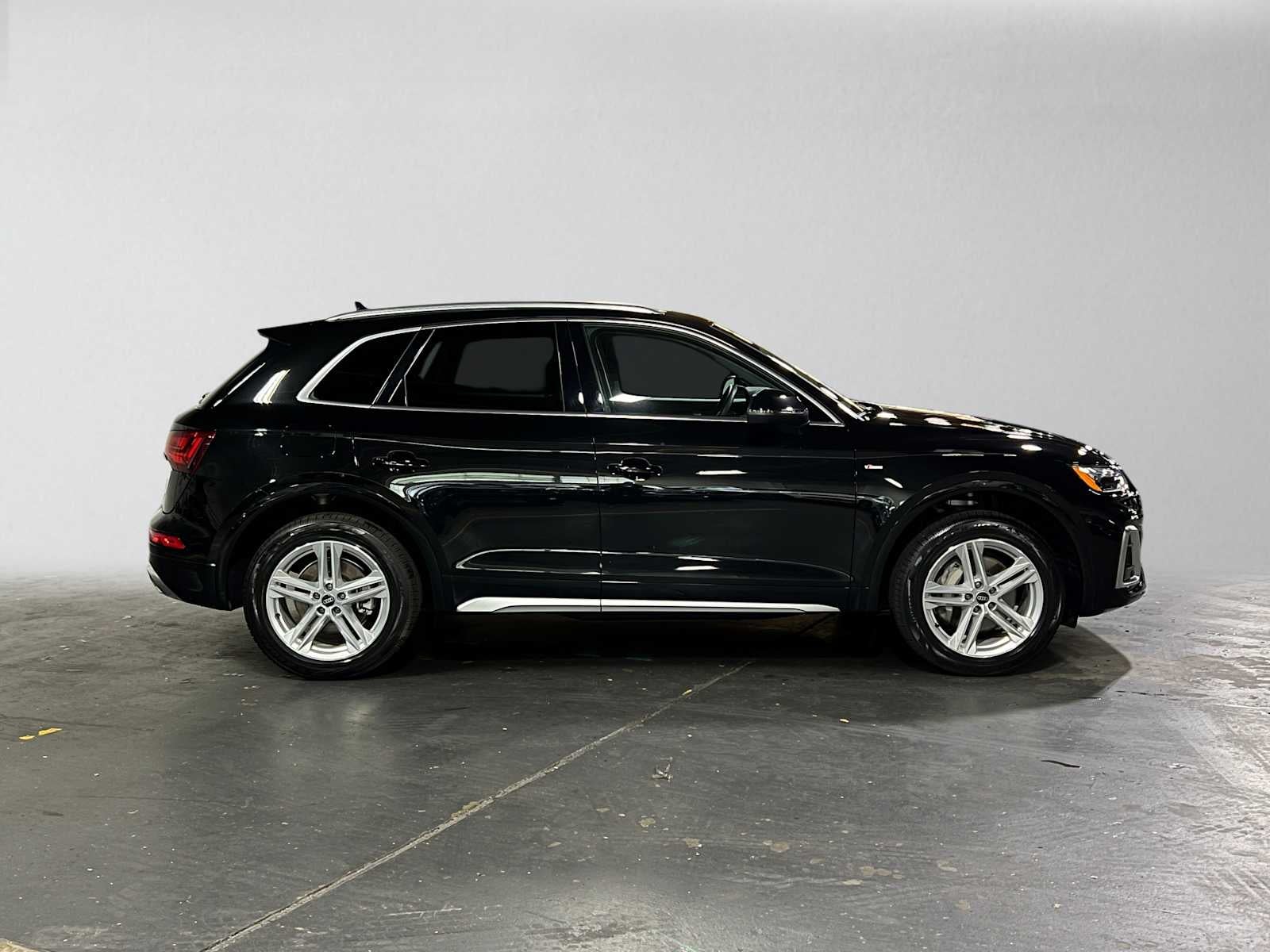 2024 Audi Q5 S line Premium