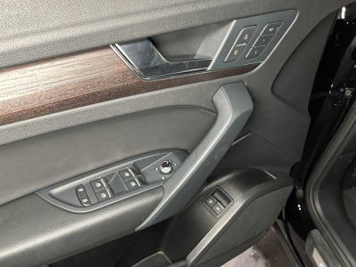 2024 Audi Q5 S line Premium