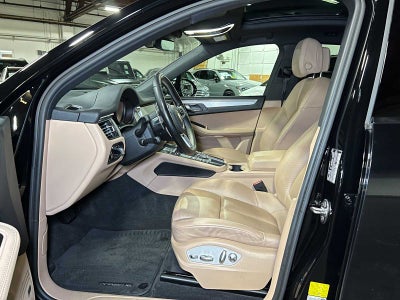 2021 Porsche Macan AWD