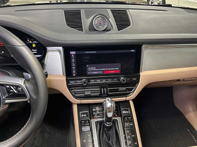 2021 Porsche Macan AWD