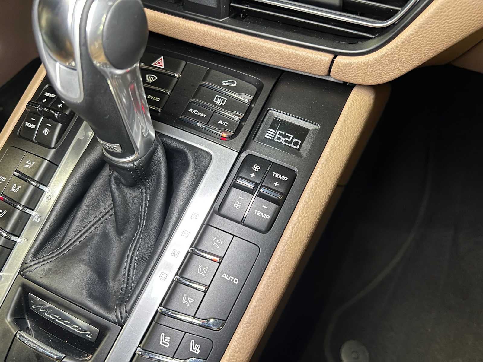 2021 Porsche Macan AWD
