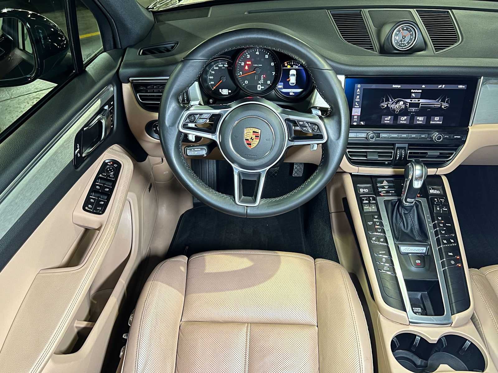 2021 Porsche Macan AWD