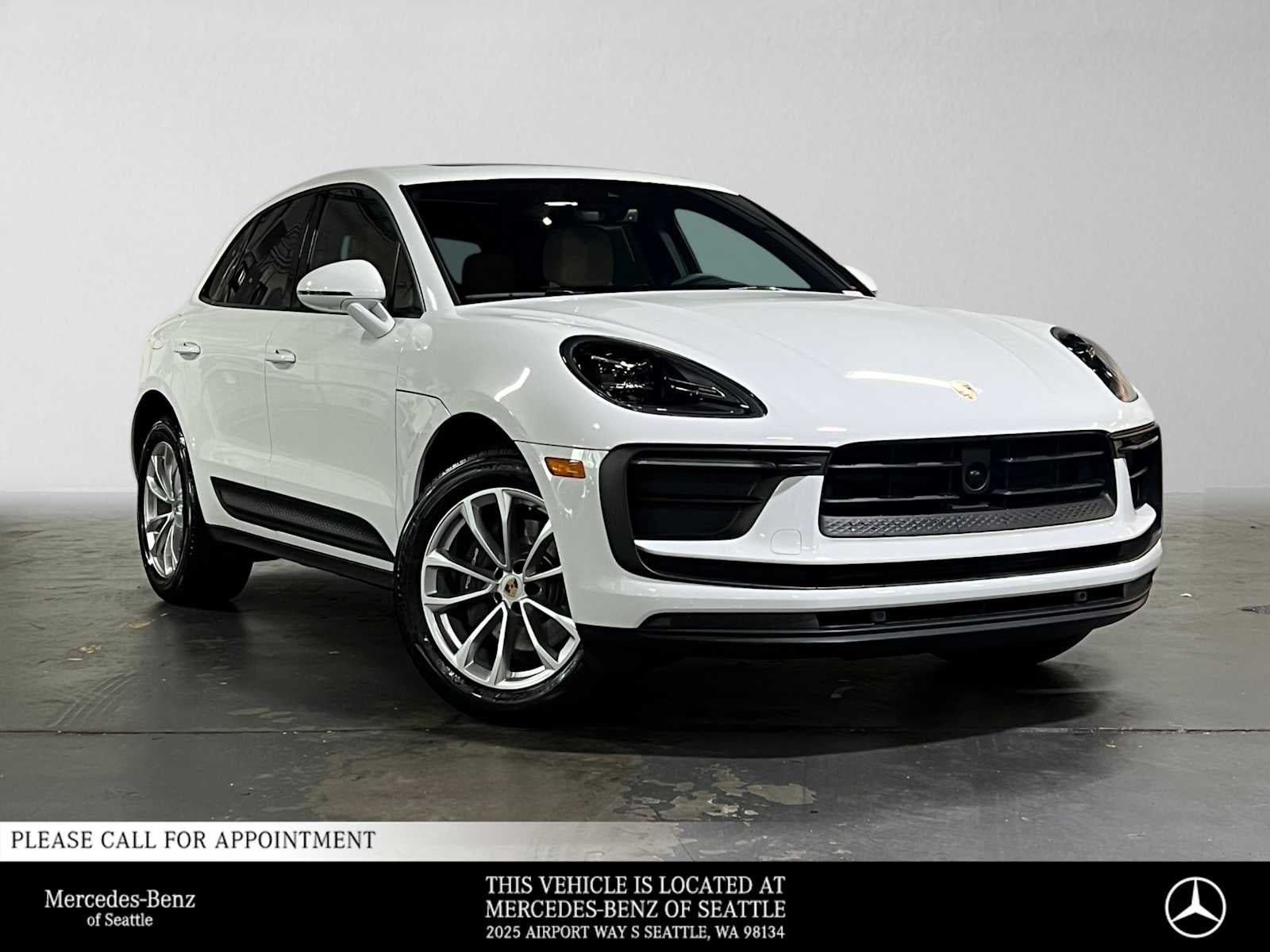 2025 Porsche Macan AWD