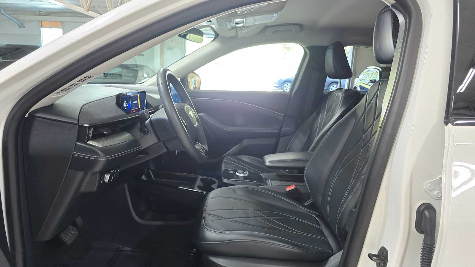 2022 Ford Mustang Mach-E Select