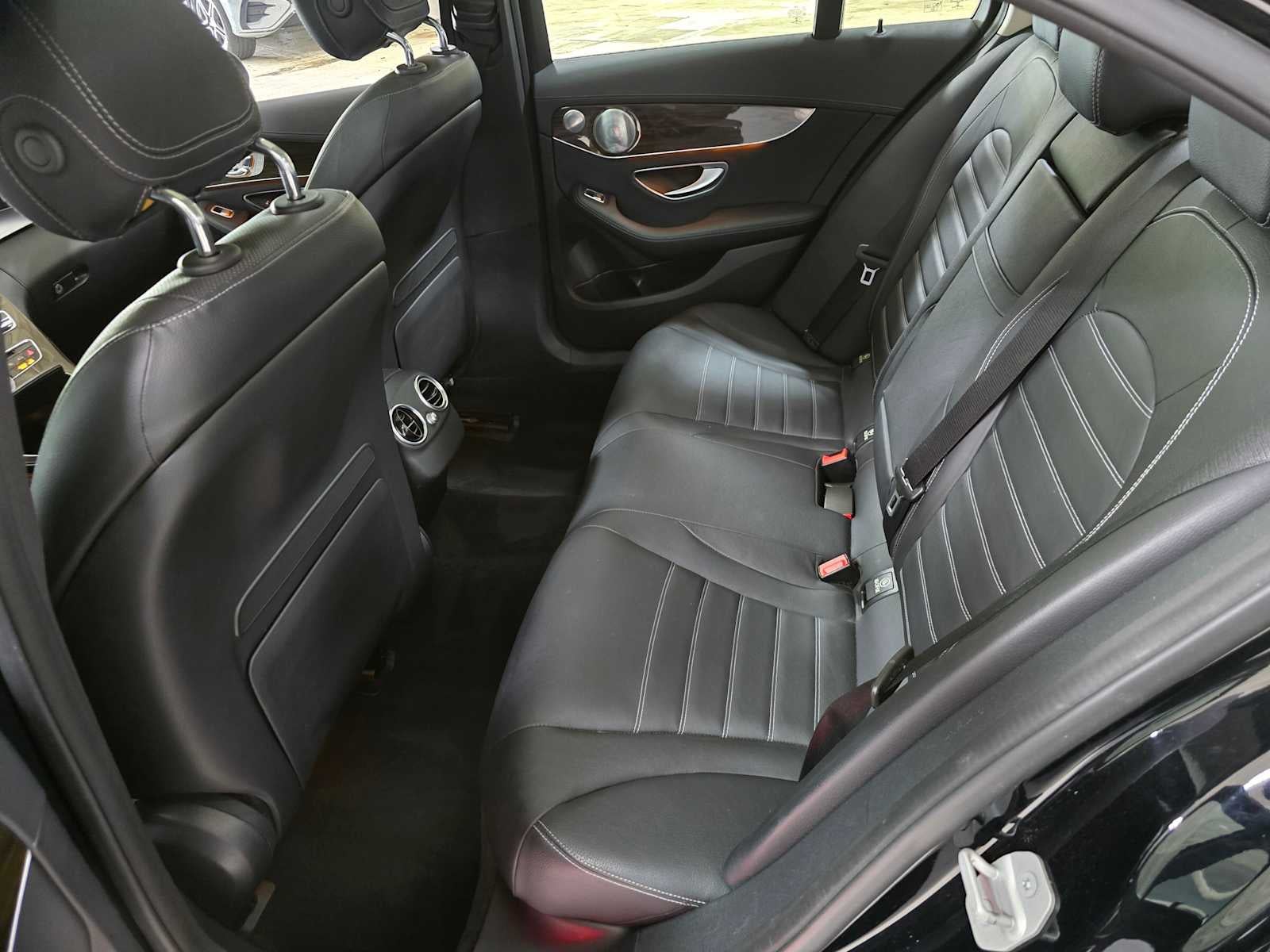 2016 Mercedes-Benz C 350e 4dr Sdn RWD