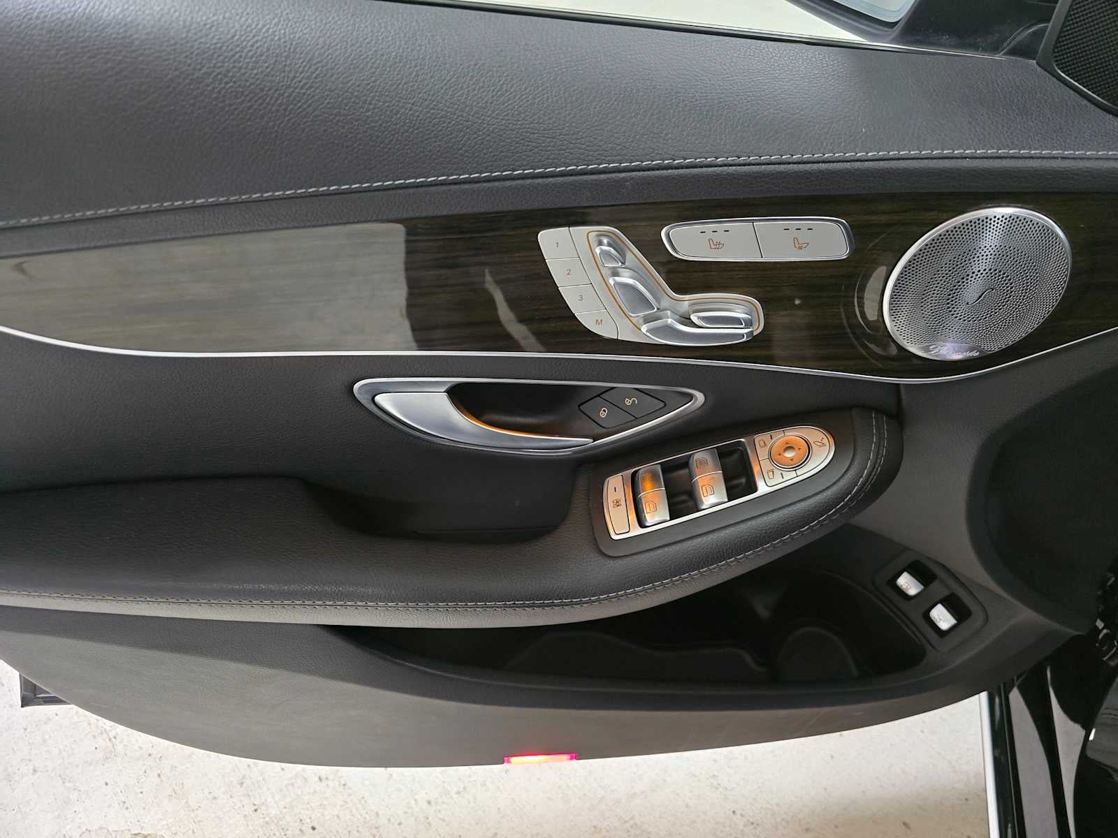 2016 Mercedes-Benz C 350e 4dr Sdn RWD
