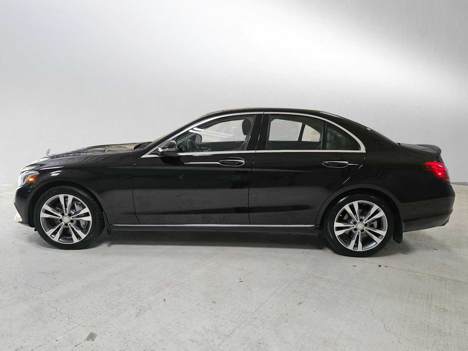 2016 Mercedes-Benz C 350e 4dr Sdn RWD
