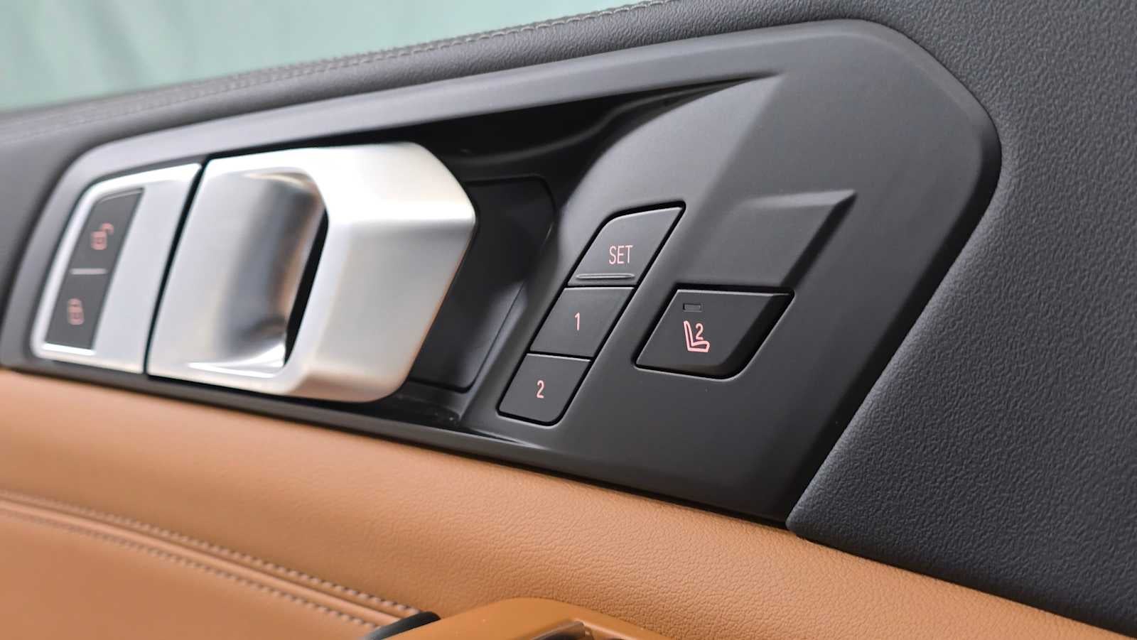 2025 BMW X5 xDrive40i xDrive40i