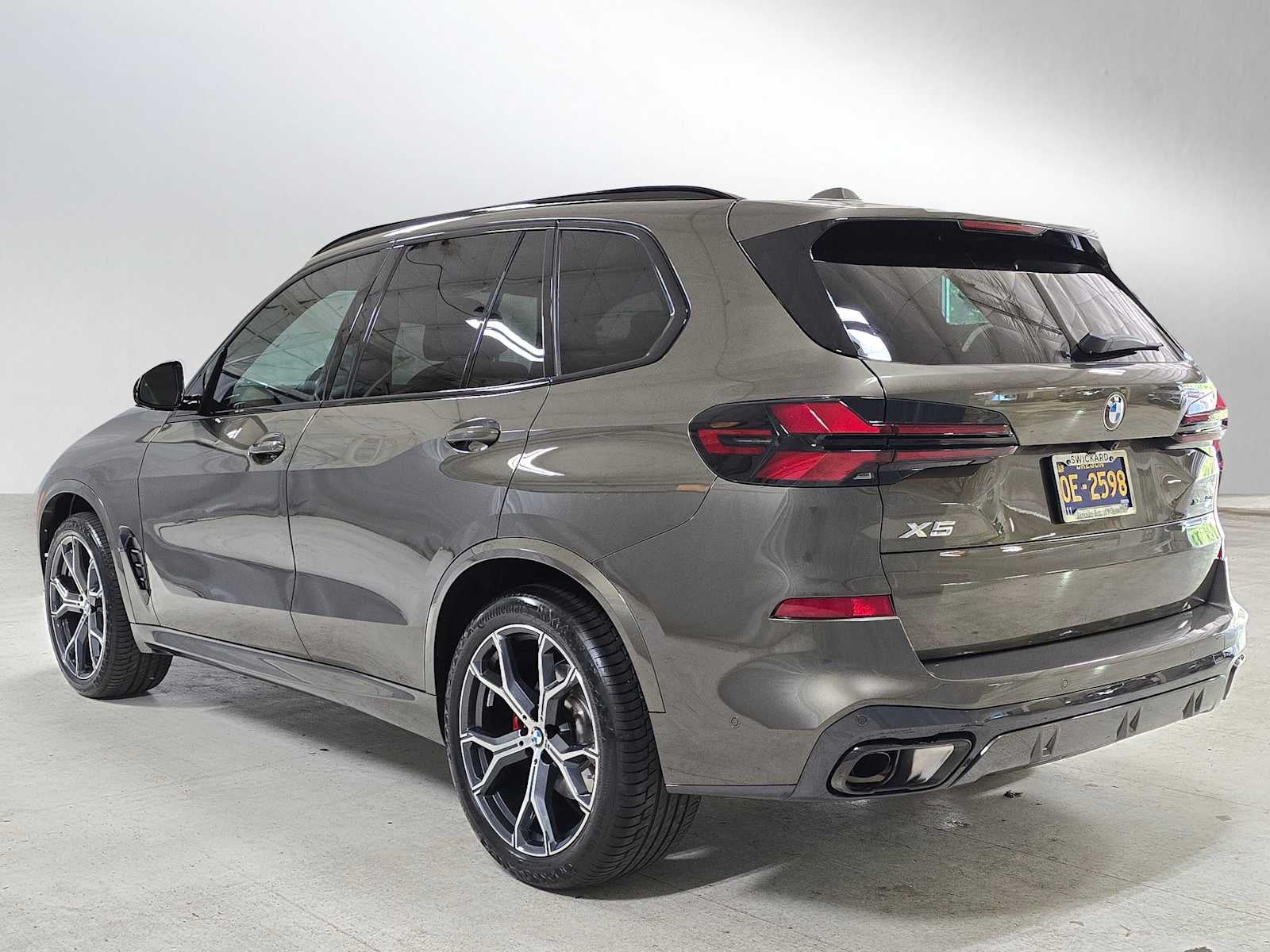 2025 BMW X5 xDrive40i xDrive40i